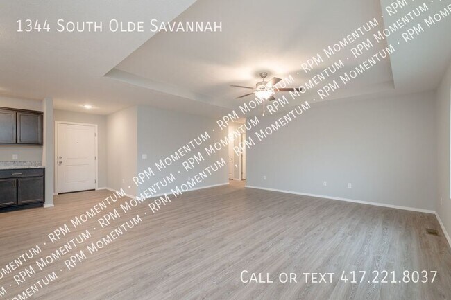Building Photo - 1344 S Olde Savannah Ave