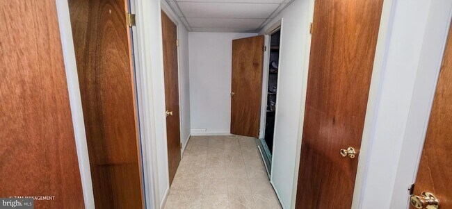 Building Photo - 5677 Phelps Luck Dr