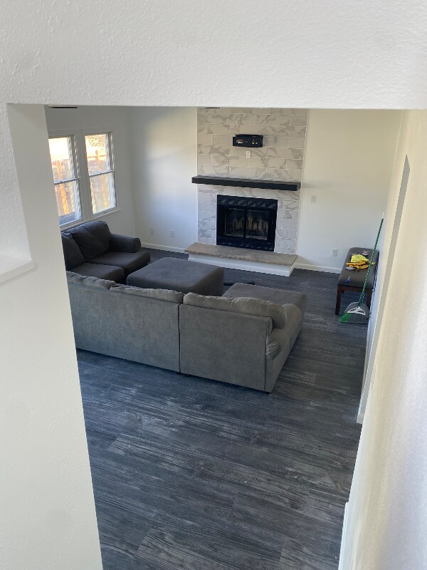 Building Photo - 967 Claremont Pl