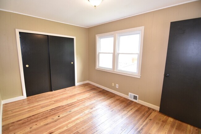 Building Photo - 55 Pike St