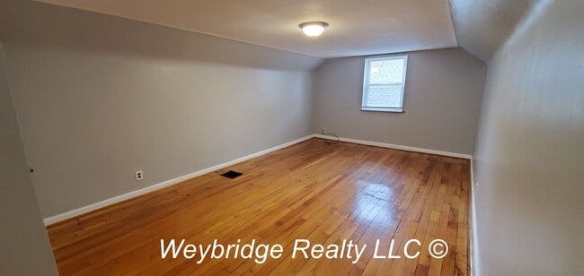 Building Photo - Coming Soon!  Very Nice 3 Bedroom 1 Bath H...