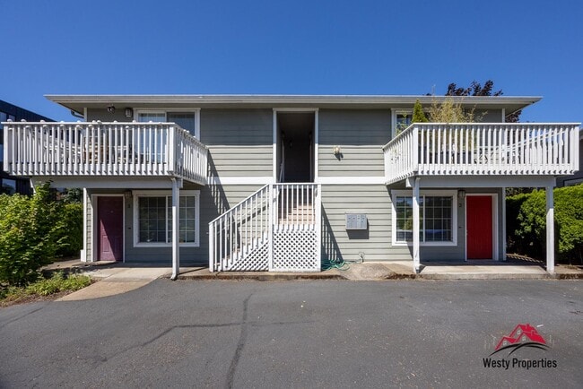Building Photo - 1227 SE Boise St