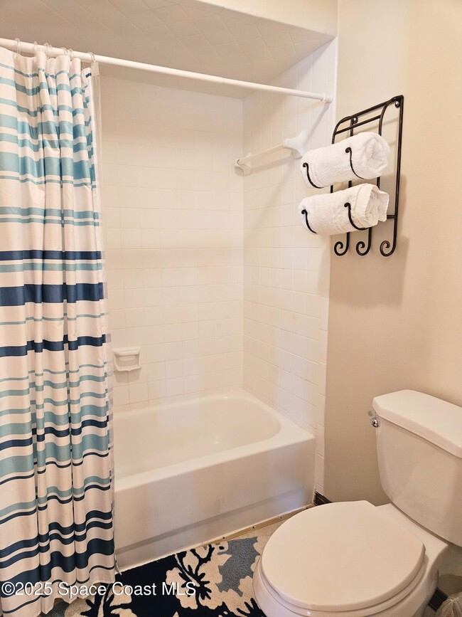 Building Photo - 402 Sailfish Ave
