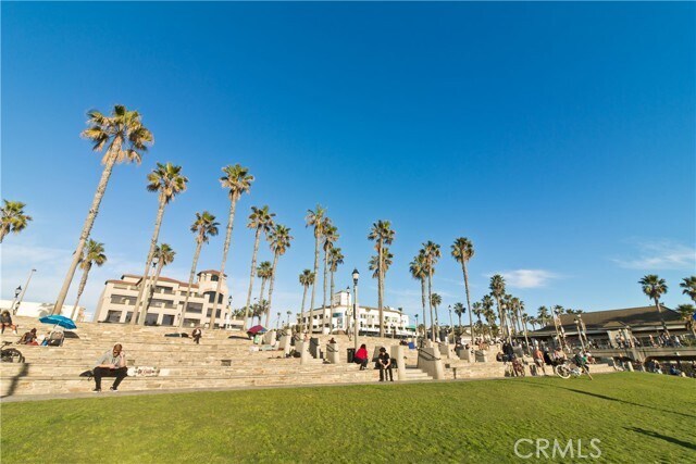 Building Photo - 914 Delaware St