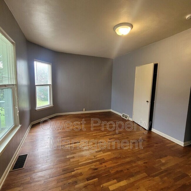 Building Photo - 714 4 Mile Rd NW