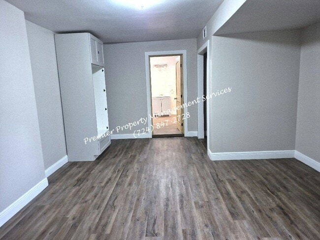 Building Photo - 3304 42nd St