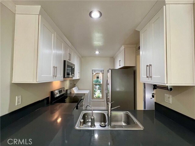 Building Photo - 162 Tangelo