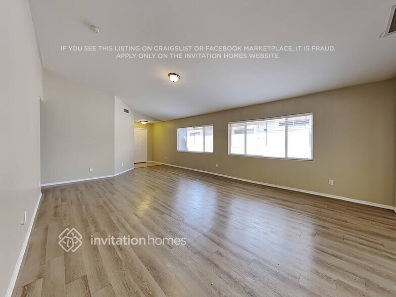Building Photo - 5318 W Jessica Ln