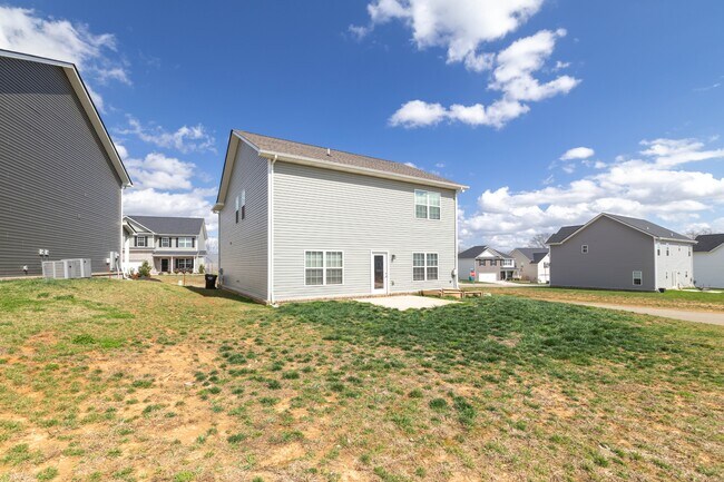 Building Photo - 7703 Honey Oaks Rd