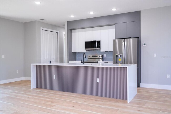 Building Photo - 70 McDill Dr