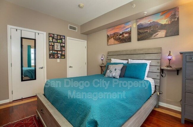 Building Photo - 450 J St