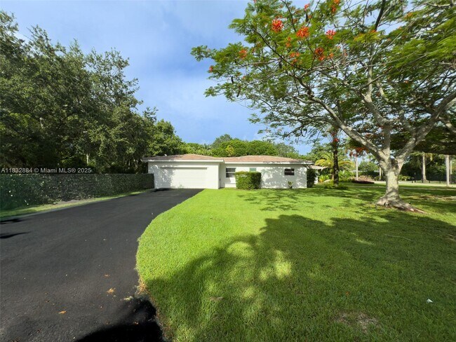 Building Photo - 7895 SW 76th Terrace