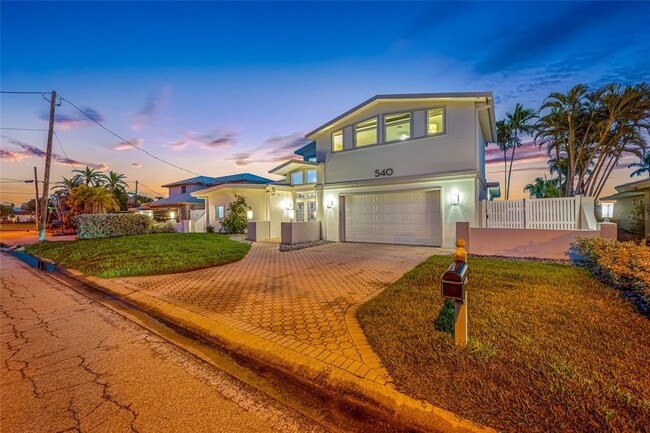 Building Photo - 540 59th Ave