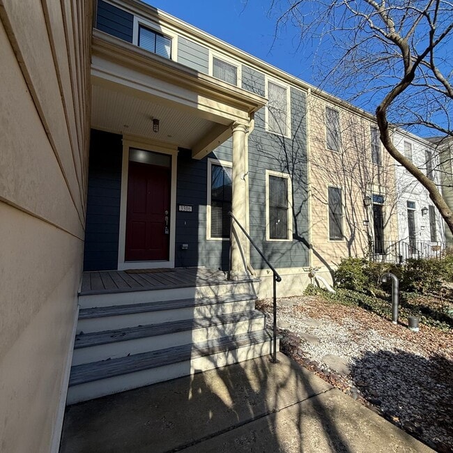 Building Photo - 3306 Domain St