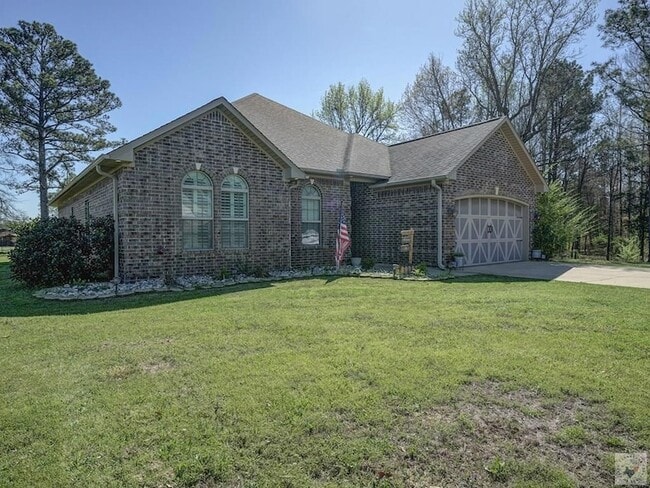 Building Photo - 181 Red Springs Rd