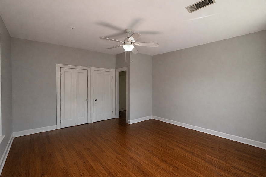 Building Photo - 3219 W Markham St