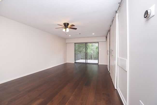 Building Photo - 44 Indian Clover Dr