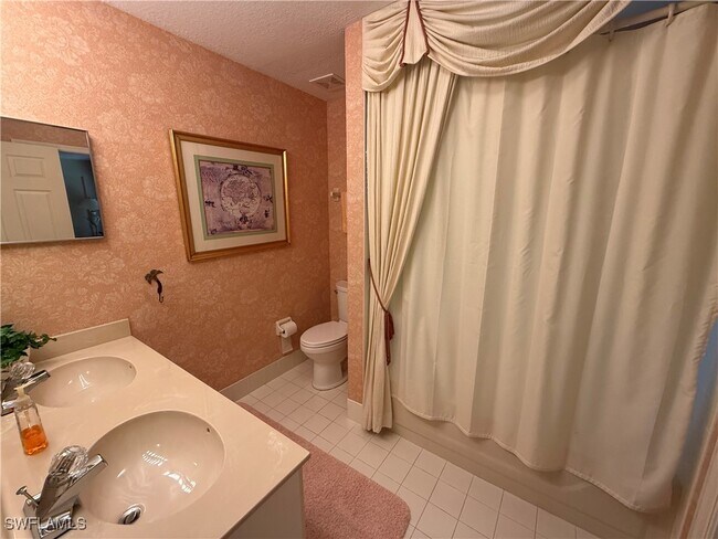 Building Photo - 6580 Huntington Lakes Cir