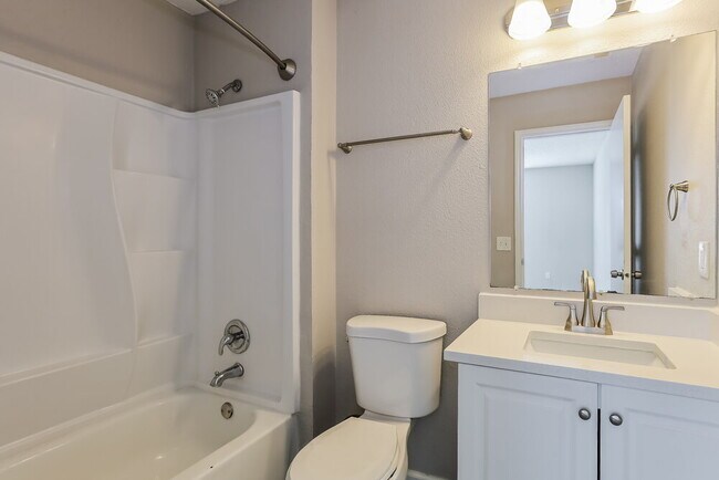 Building Photo - 4312 Village Trace Dr