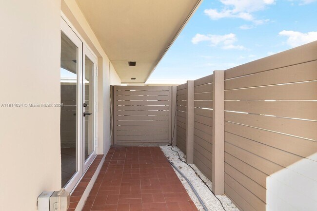 Building Photo - 7875 SW 12th St