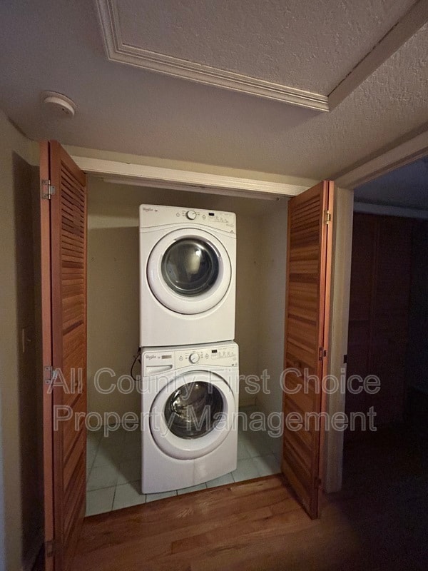 Building Photo - 9650 Tara Cay Ct