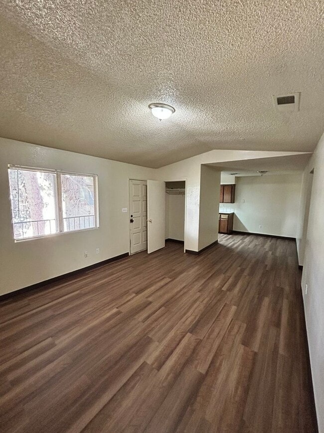 Interior Photo - 038- 3313 CHESTER LN