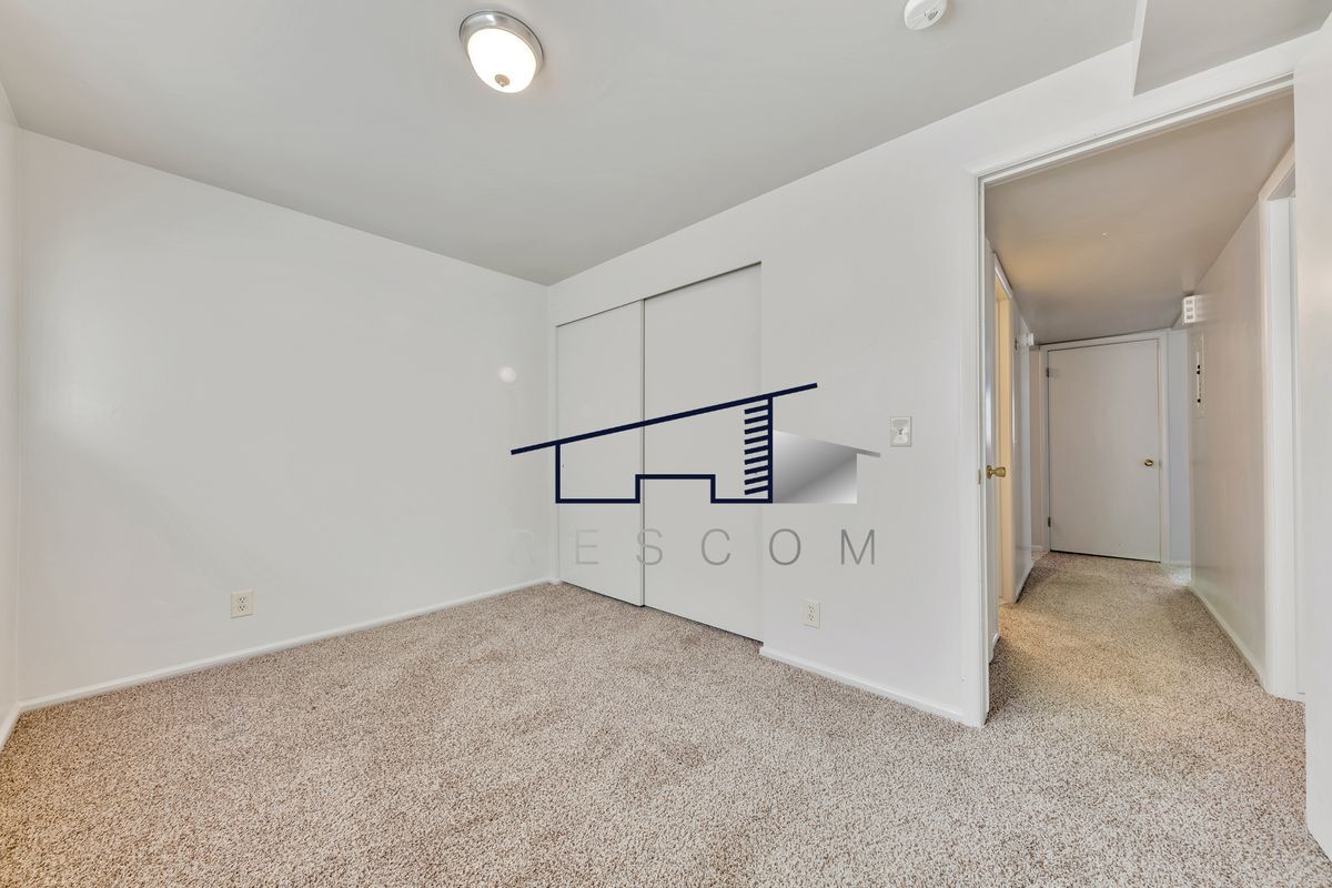 Building Photo - 800 State St