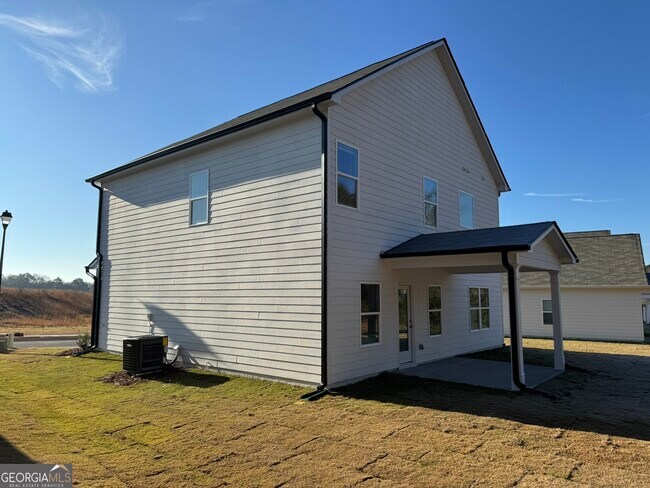 Building Photo - 190 Fair Oak Ln