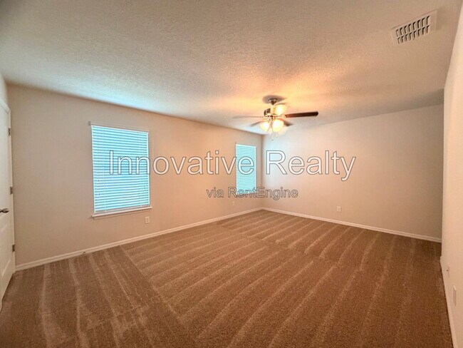 Building Photo - 67 Delacorte Wy
