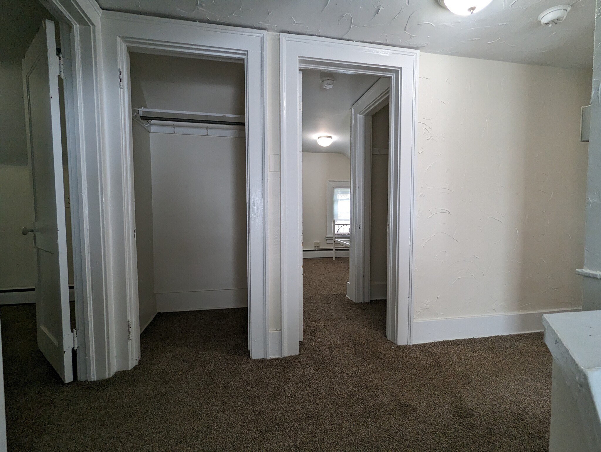 Building Photo - 608 Elmwood Ave