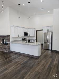 Building Photo - 2850 W Villa Loop
