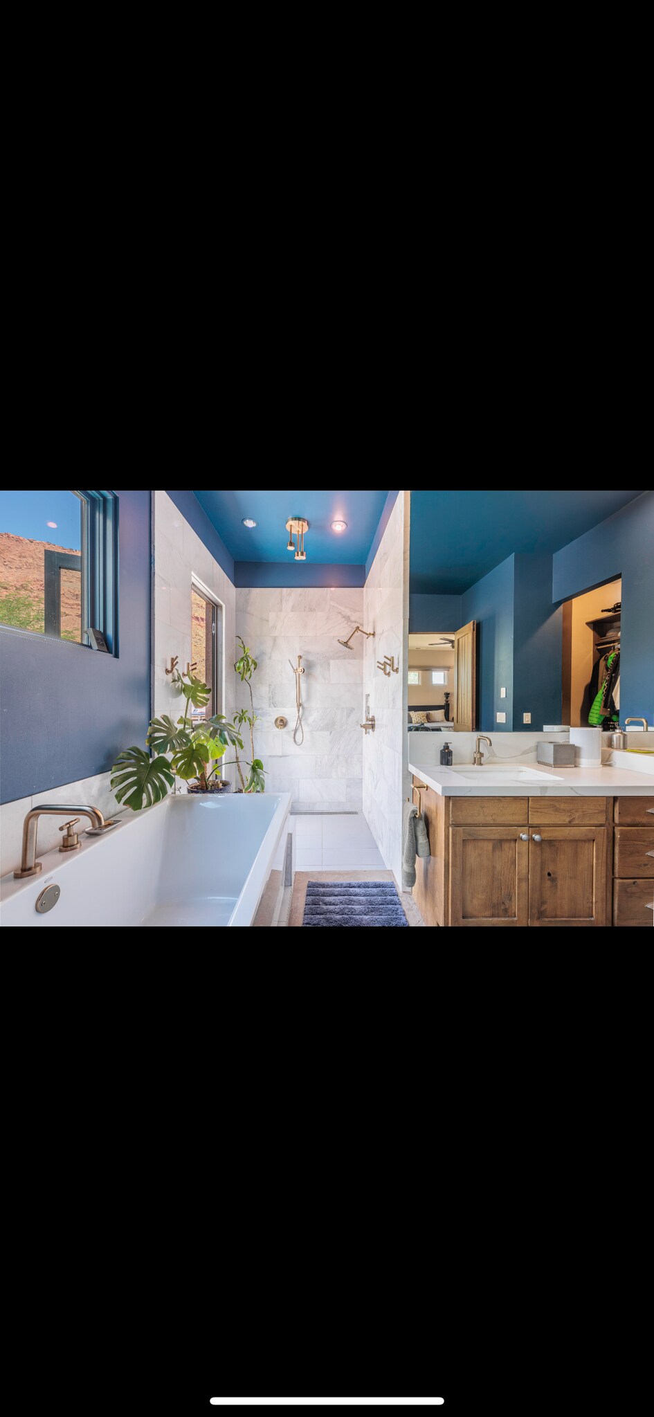 Building Photo - 384 W Brittlebush Way