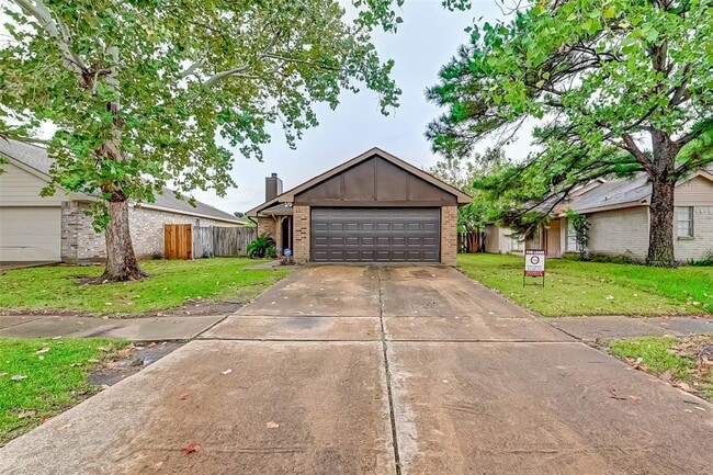 Building Photo - 17435 Glenmorris Dr