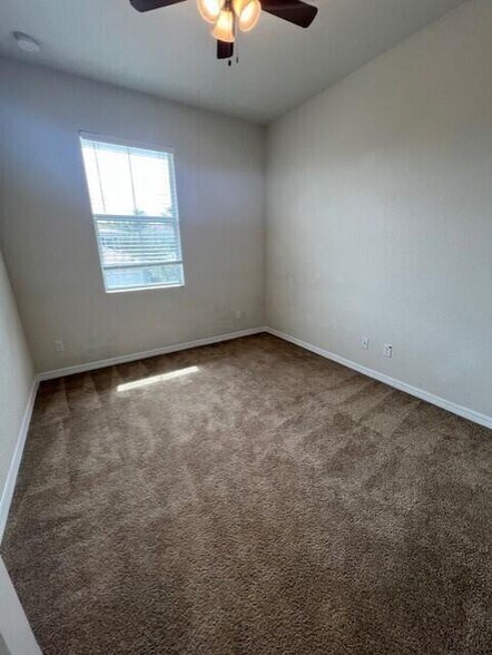 Building Photo - 1240 Turnbridge Dr
