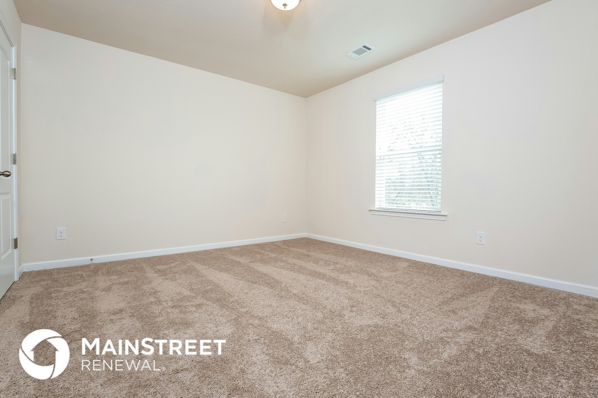 Building Photo - 2515 Queen Bee Dr