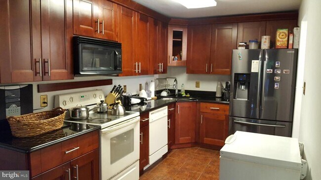 Building Photo - 10699 Spring Oak Ct