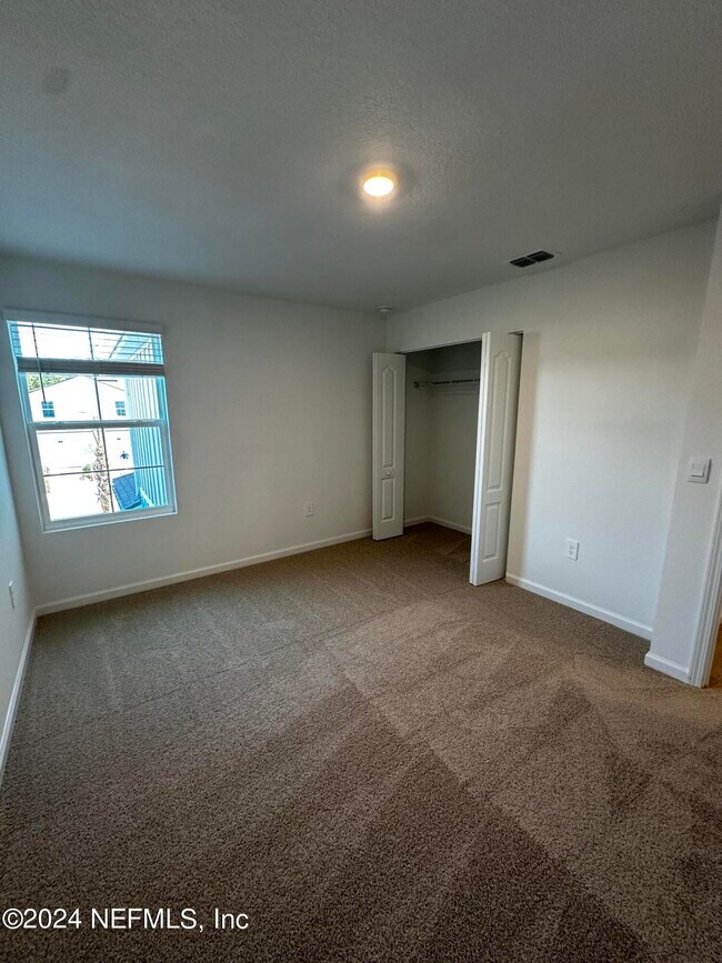 Building Photo - 35 Tidal Bch Ave