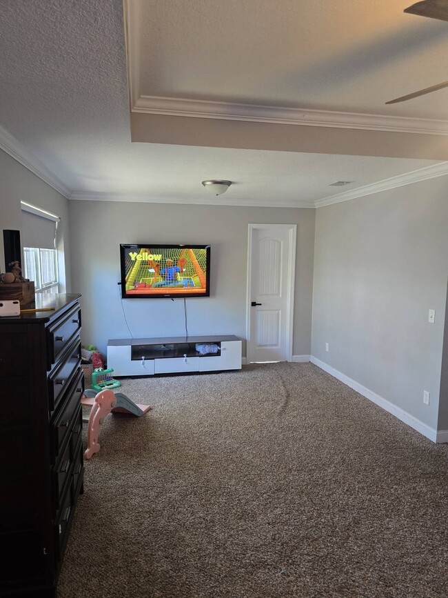 Building Photo - 504 Wyckfield Way