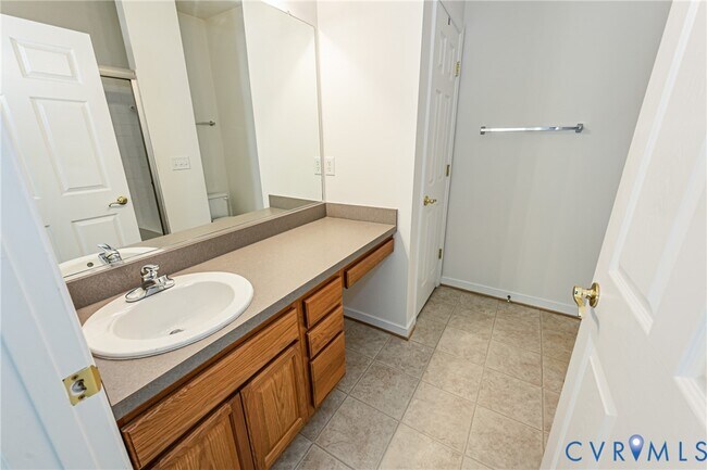 Building Photo - 7301 Norwood Pond Pl