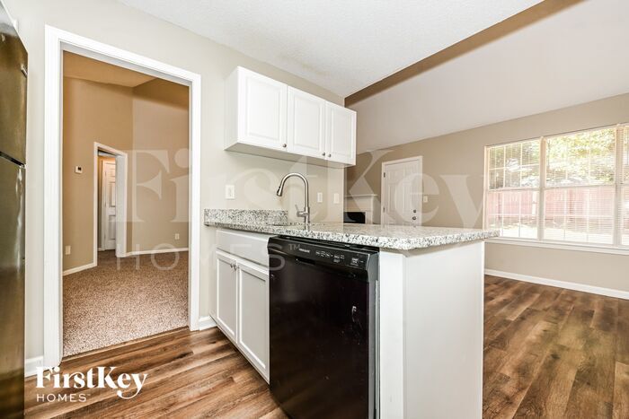 Building Photo - 1130 Collyns Ct