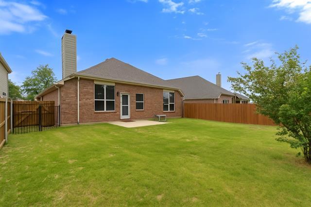 Building Photo - 2655 Lake Ridge Dr