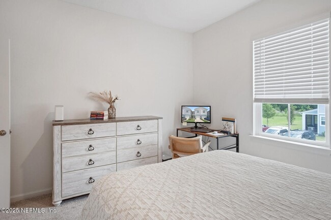 Building Photo - 531 Brandon Lks Dr