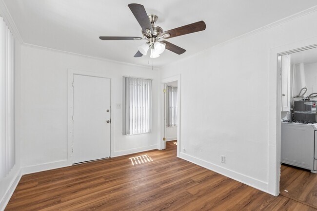 Floorplan - 4214-4240 S. Hoover St.