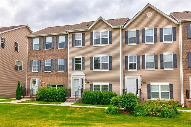 Building Photo - 1012 NE Kamies Ln