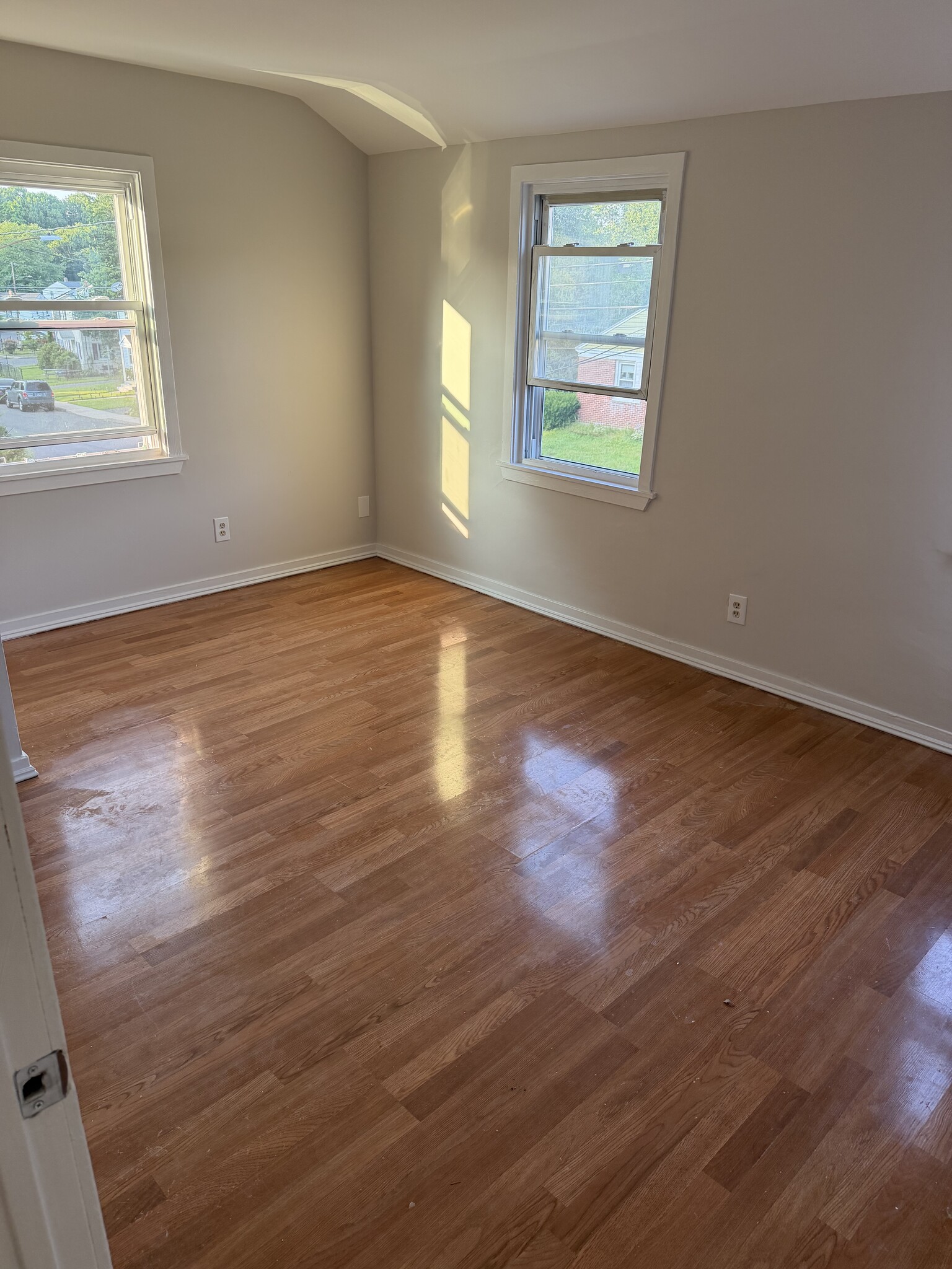 Building Photo - 8 Higbie Dr