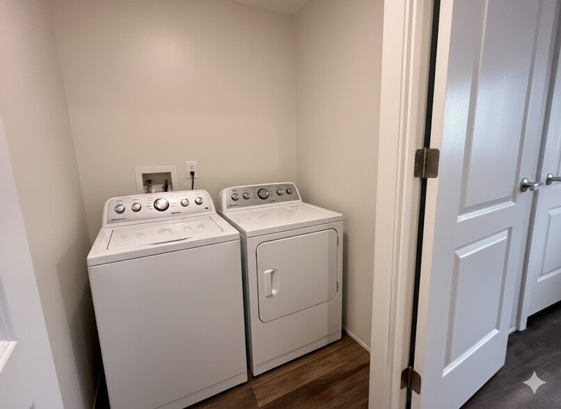 Building Photo - 34 Jubilee St