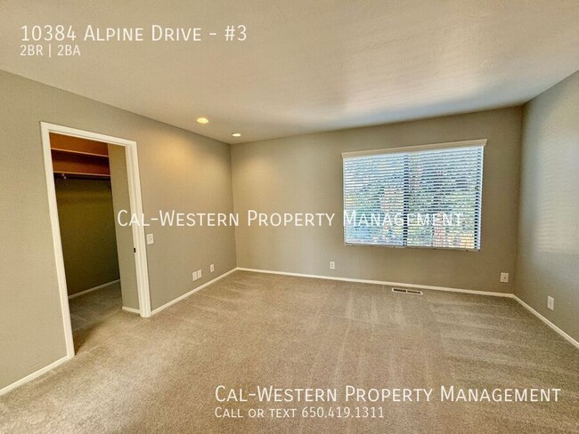 Building Photo - Beautiful 2 bedroom 1.5 townhome, nestled ...