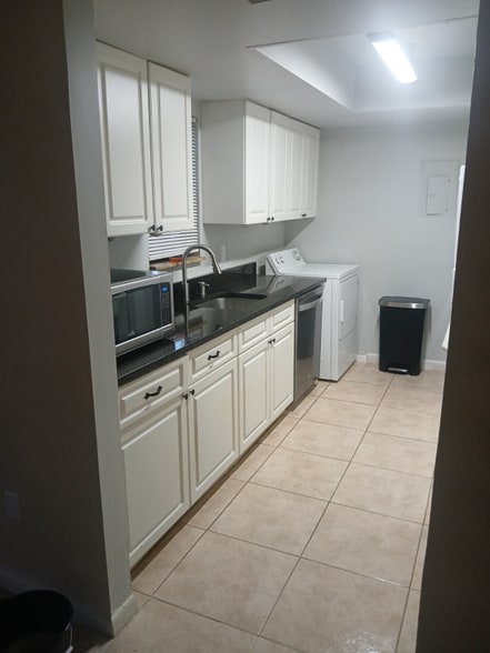 Building Photo - 4308 Aqua Vista Dr