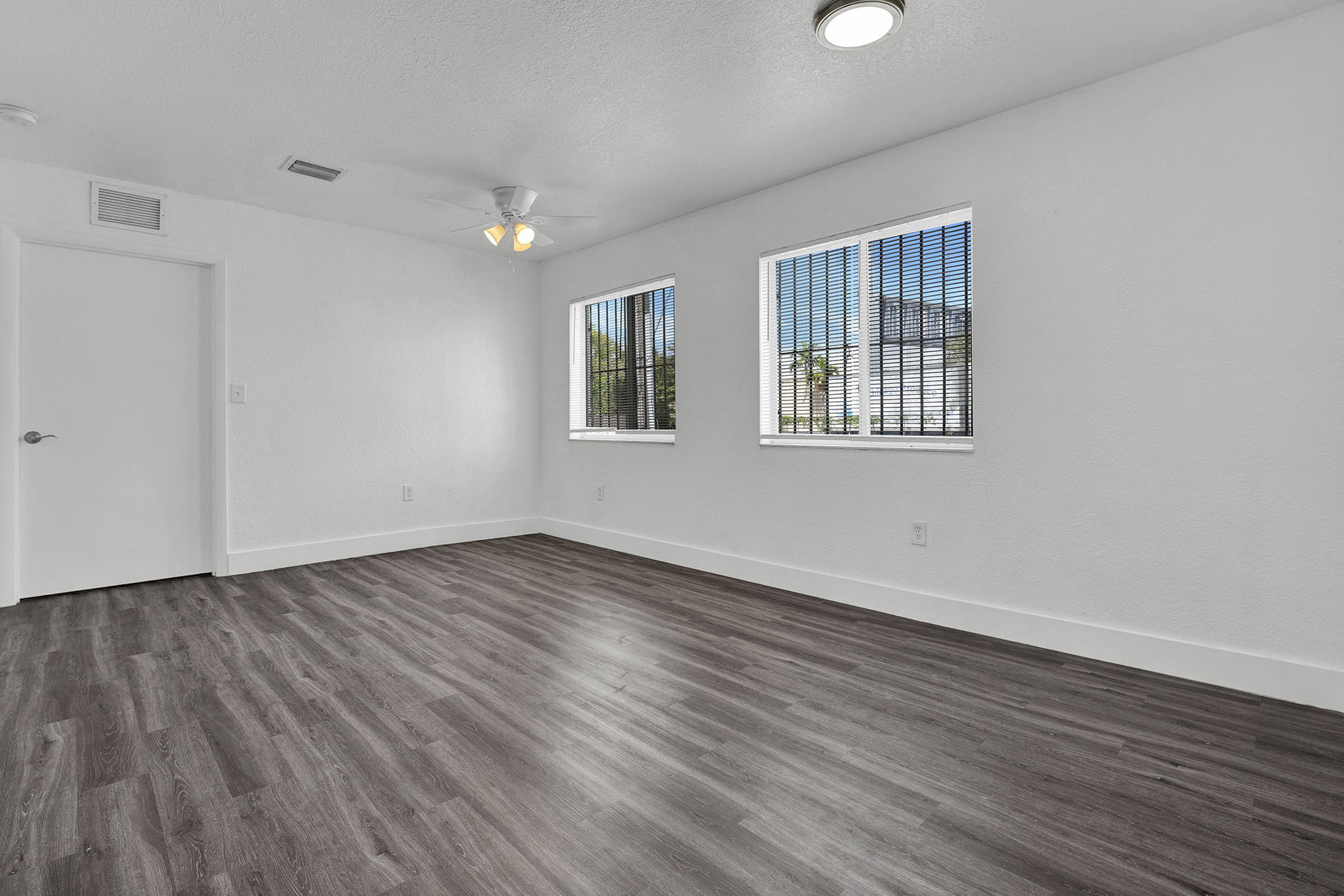 Building Photo - 5751 NW 6th Ave