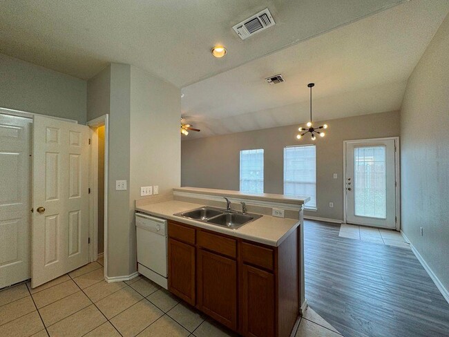 Building Photo - 1717 Constantino Cir